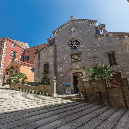 Apartment Amazing In Labin With Wifi