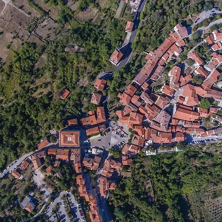 Amazing In Labin With Wifi Apartment